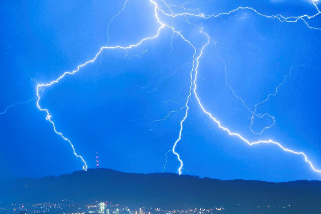 From Heatwave to Hail: Weekend Weather Twist Hits Greece